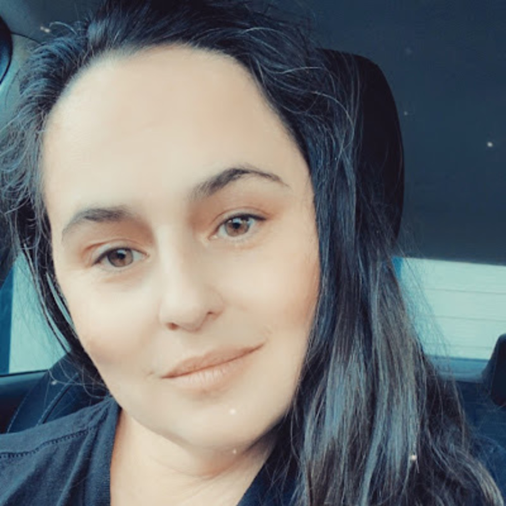 Meet your Posher, Stacy